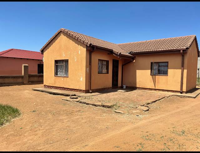 2 BEDROOM FREEHOLD FOR SALE IN MABOPANE  UNIT U